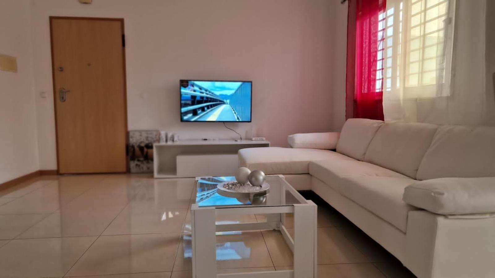 Casa De Ferias Com 2 Quartos Ou Aluguer Diaria Прайя Экстерьер фото